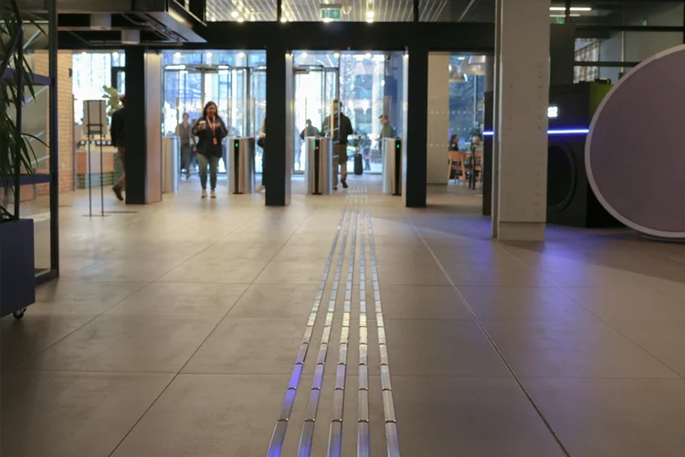 London Corporate Office Directional Guidance Hero Mobile